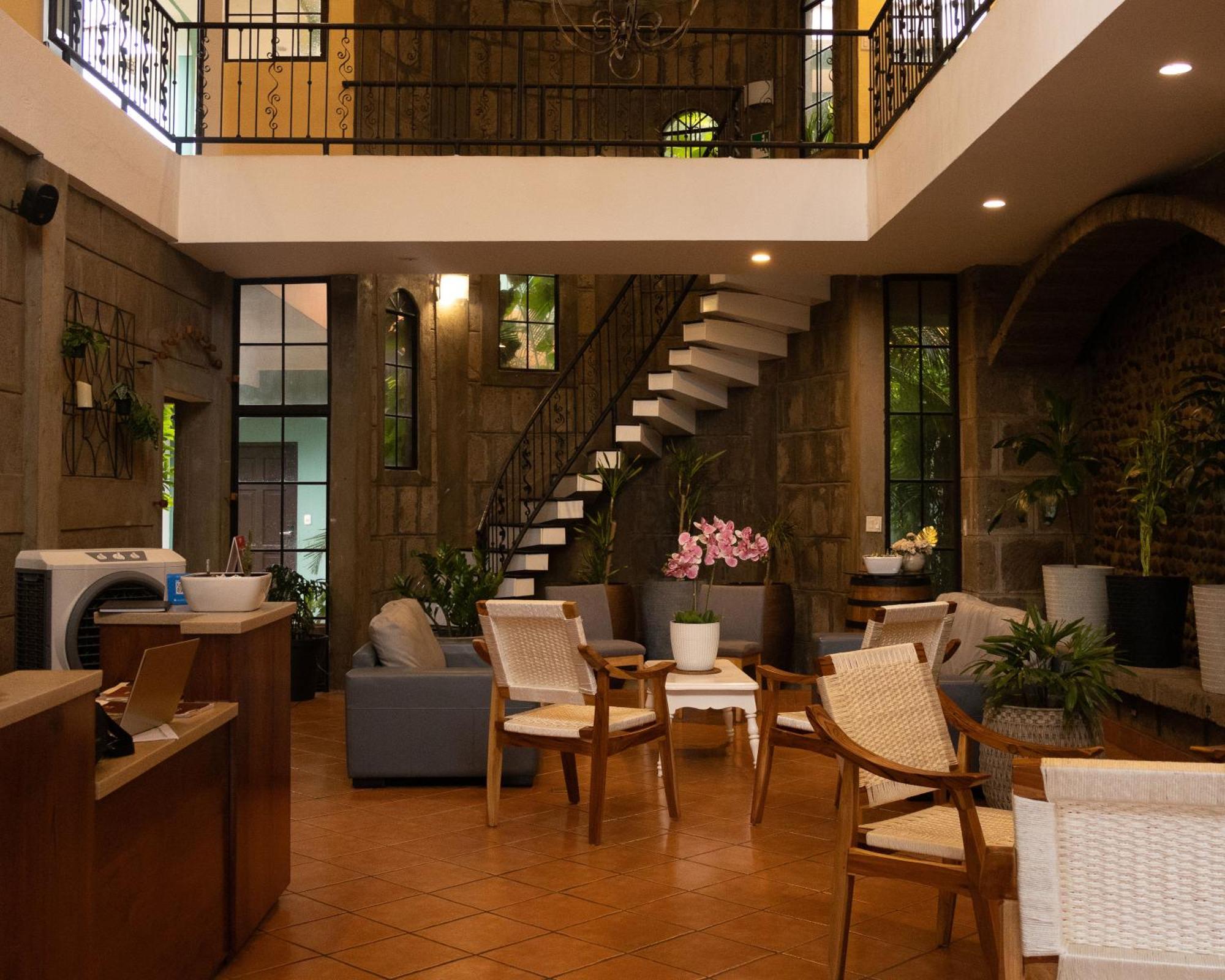Hotel Leon Inn Εξωτερικό φωτογραφία