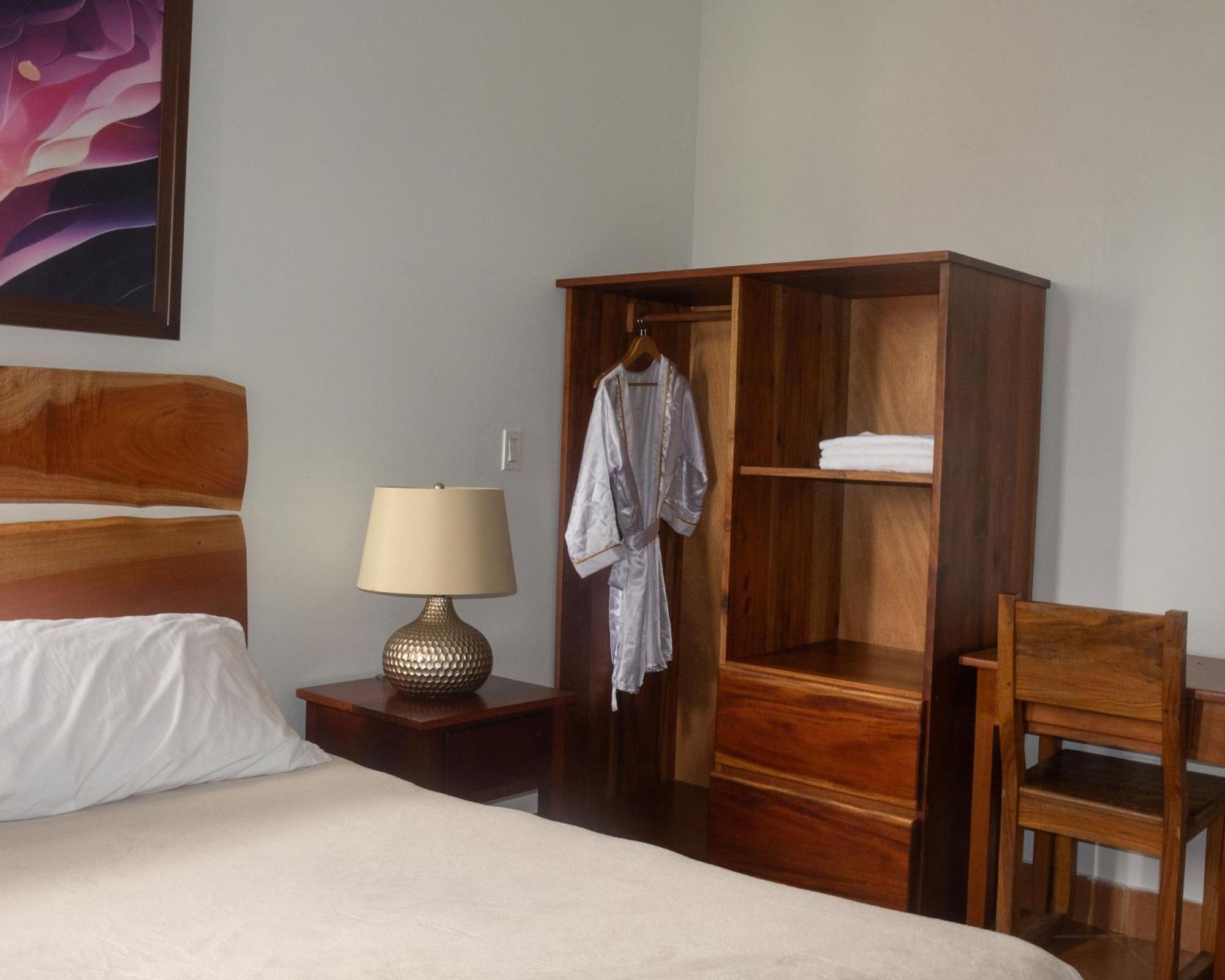 Hotel Leon Inn Εξωτερικό φωτογραφία